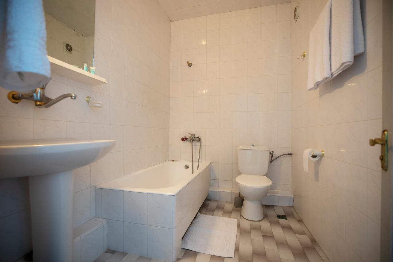 Leader Hotel Gori Eksteriør bilde