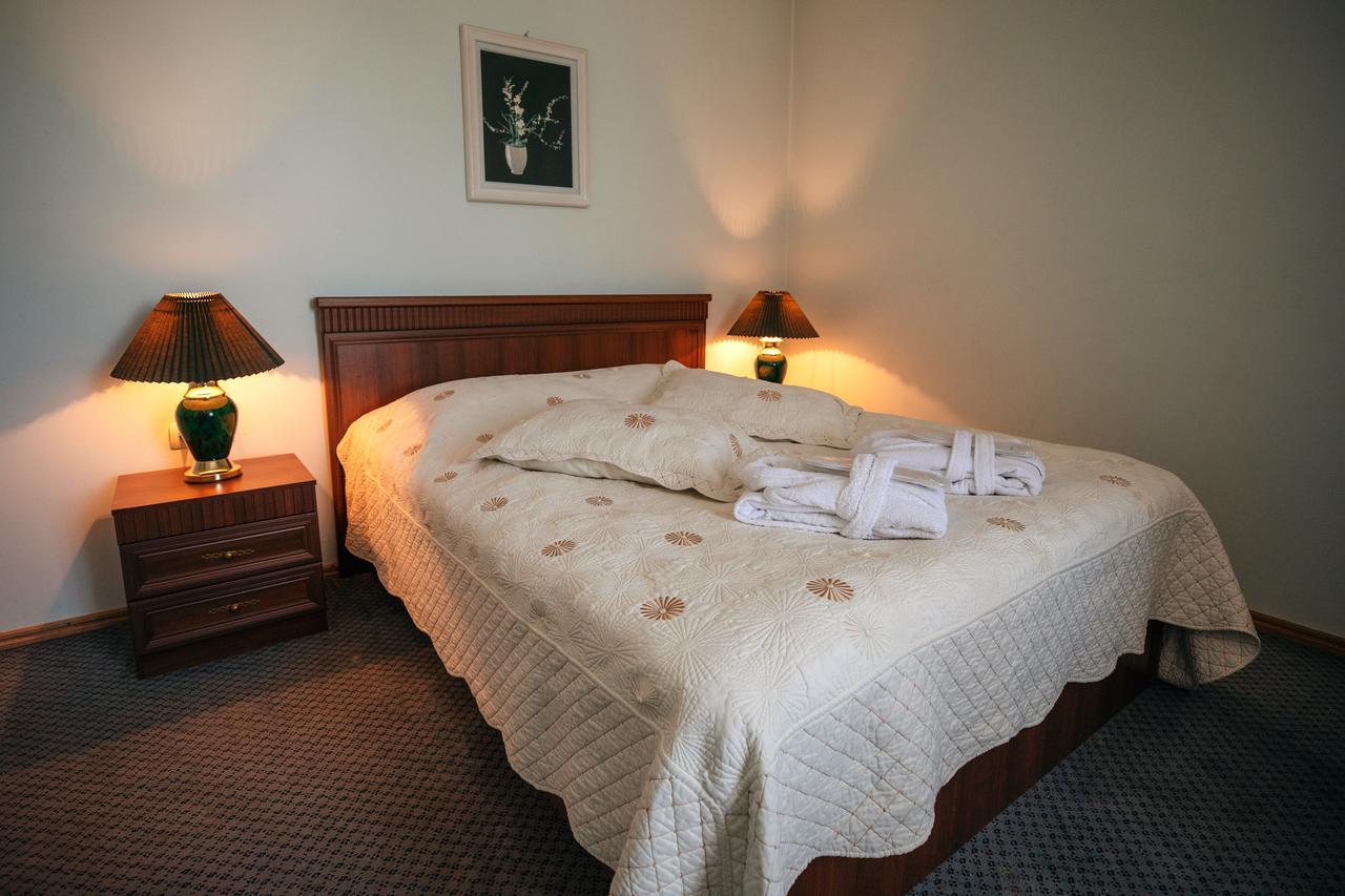 Leader Hotel Gori Eksteriør bilde